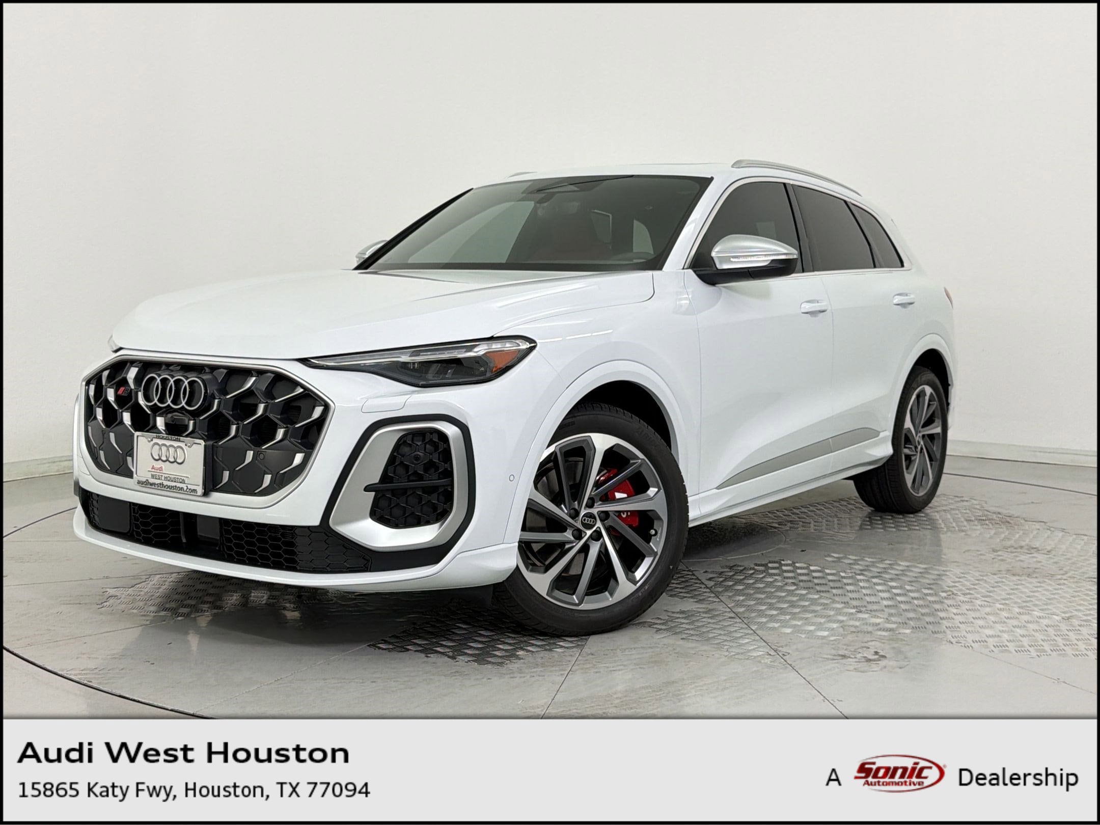 2026 Audi SQ5 Premium Plus quattro's photo