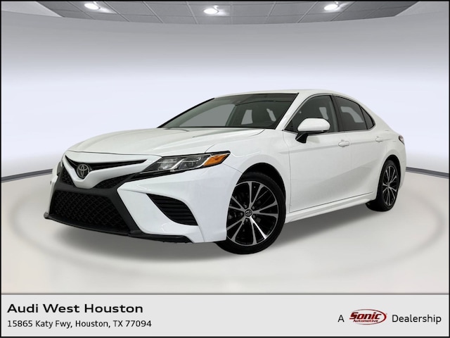 Used 2020 Toyota Camry SE Sedan for sale in Houston