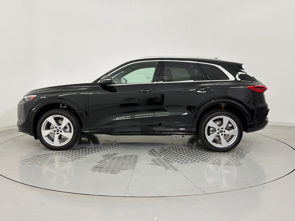 New 2026 Audi Q5 Premium Plus SUV