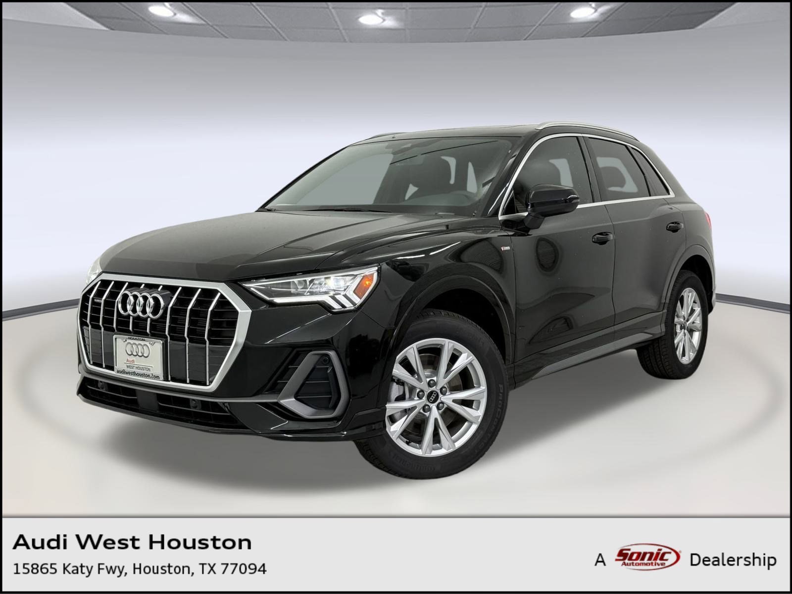 2025 Audi Q3 S Line Premium's photo