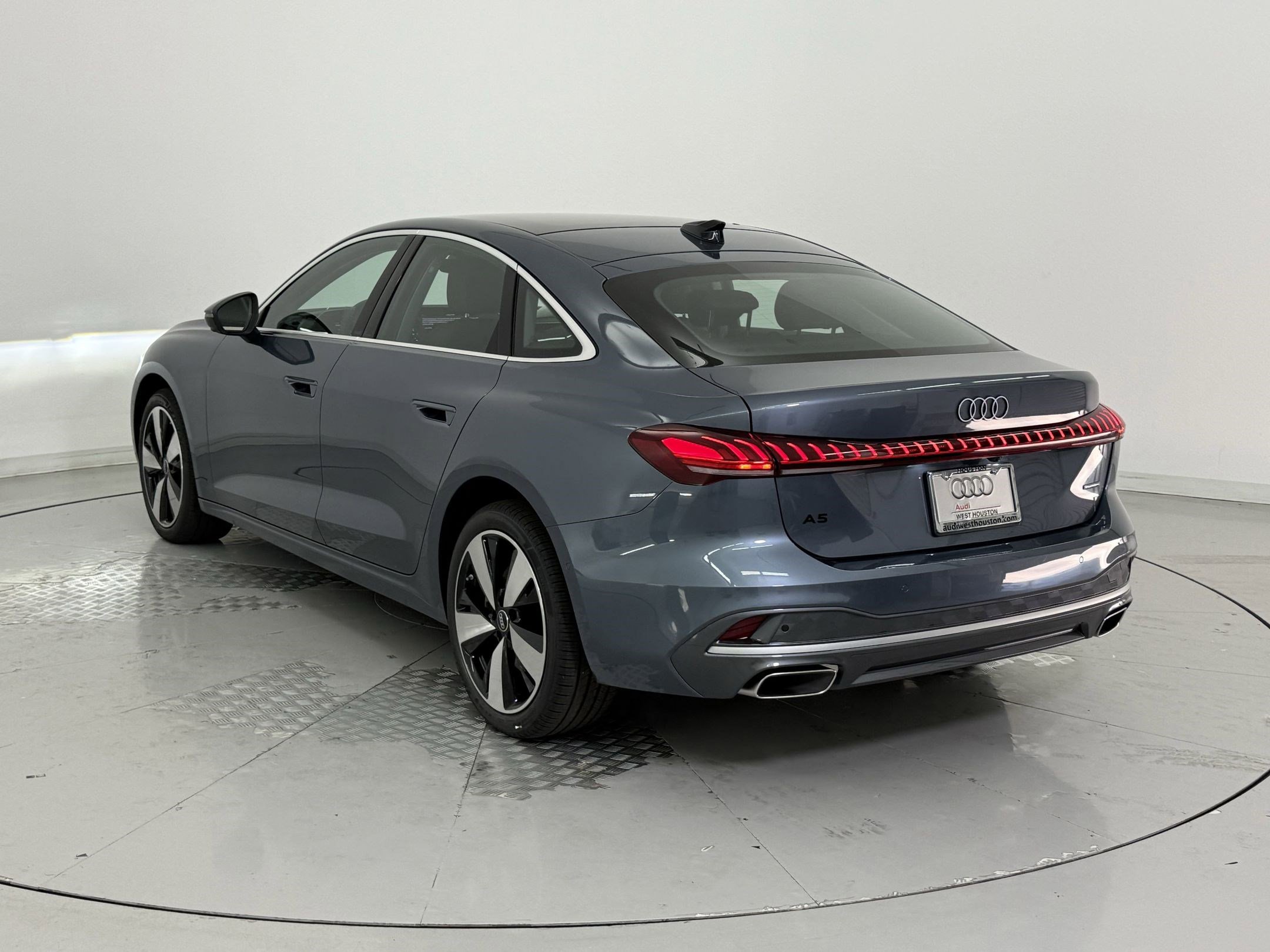 2025 Audi A5 2.0T Premium Plus photo 3