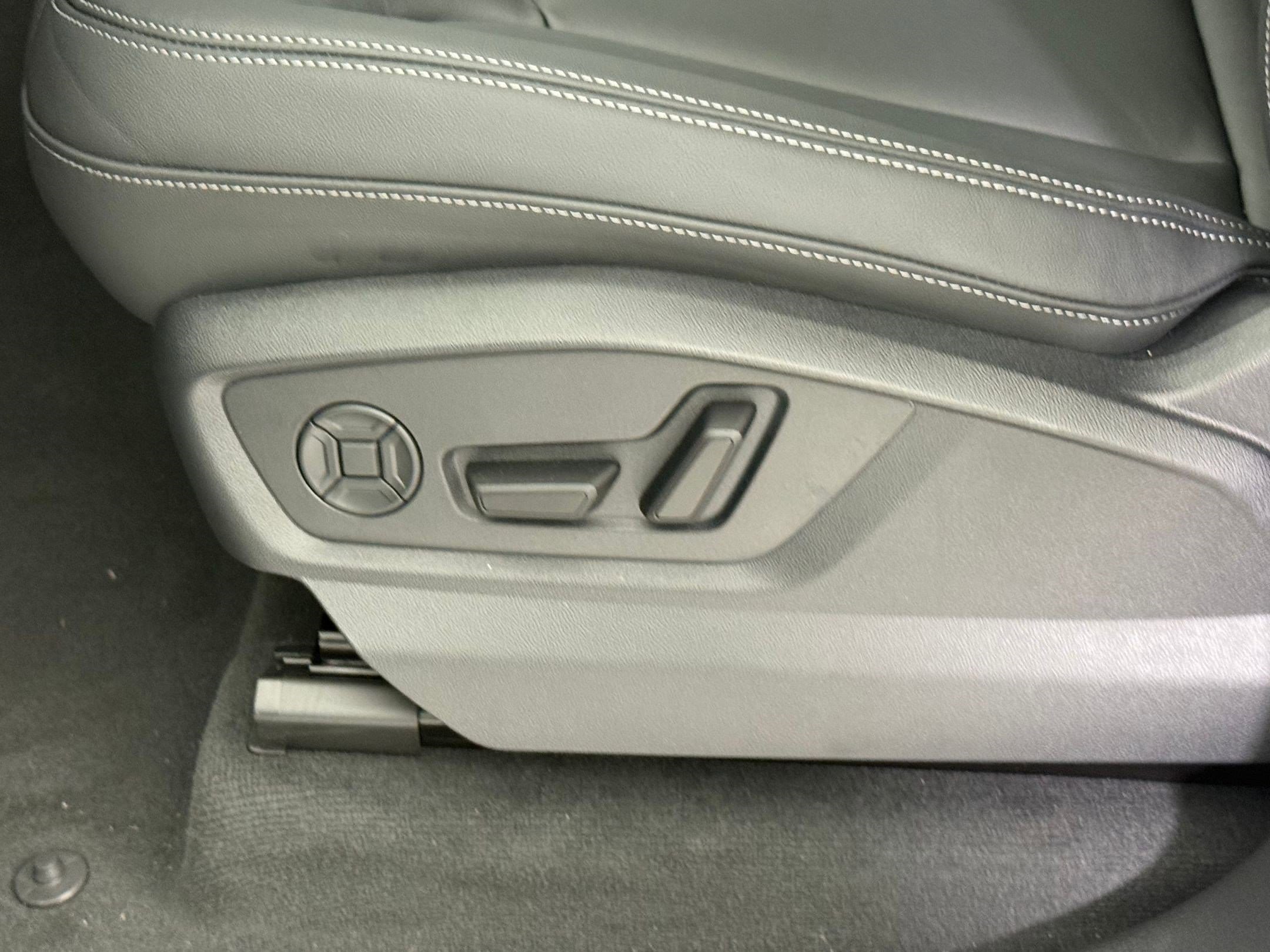 2026 Audi Q7 Premium - Photo 14