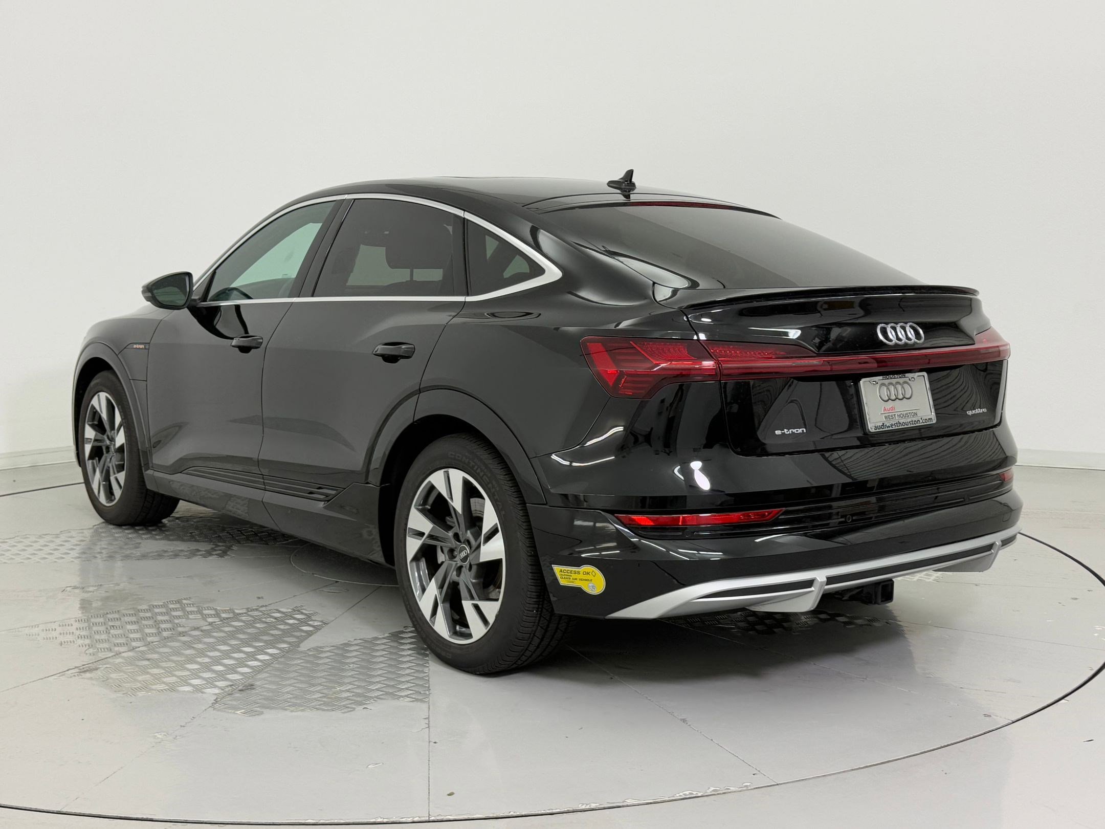 2022 Audi e-tron Sportback S line Premium photo 3