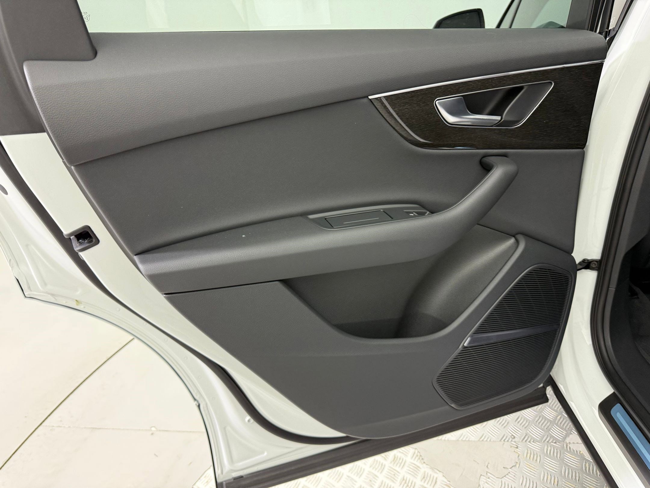 2026 Audi Q7 Premium - Photo 24