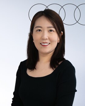 Staff member Jasmine Zhao from 315305b278e3