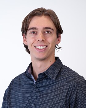 Staff member Dante Deslauriers from b1061e320b4d