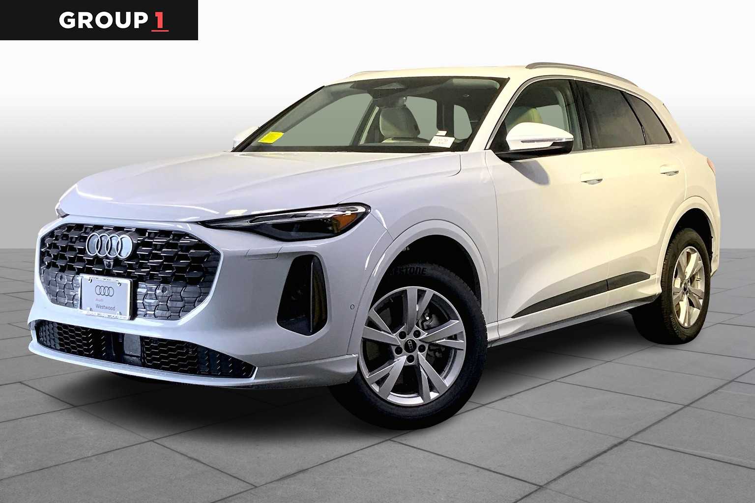 2025 Audi New Q5 Premium's photo