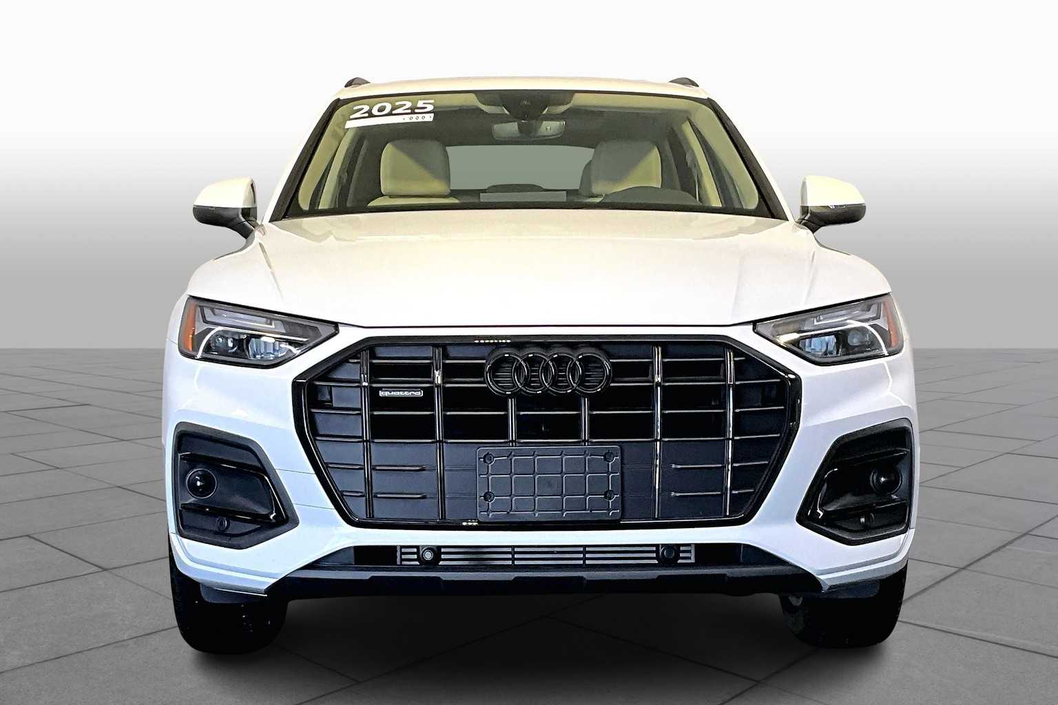 2025 Audi Q5 40 Premium photo 3