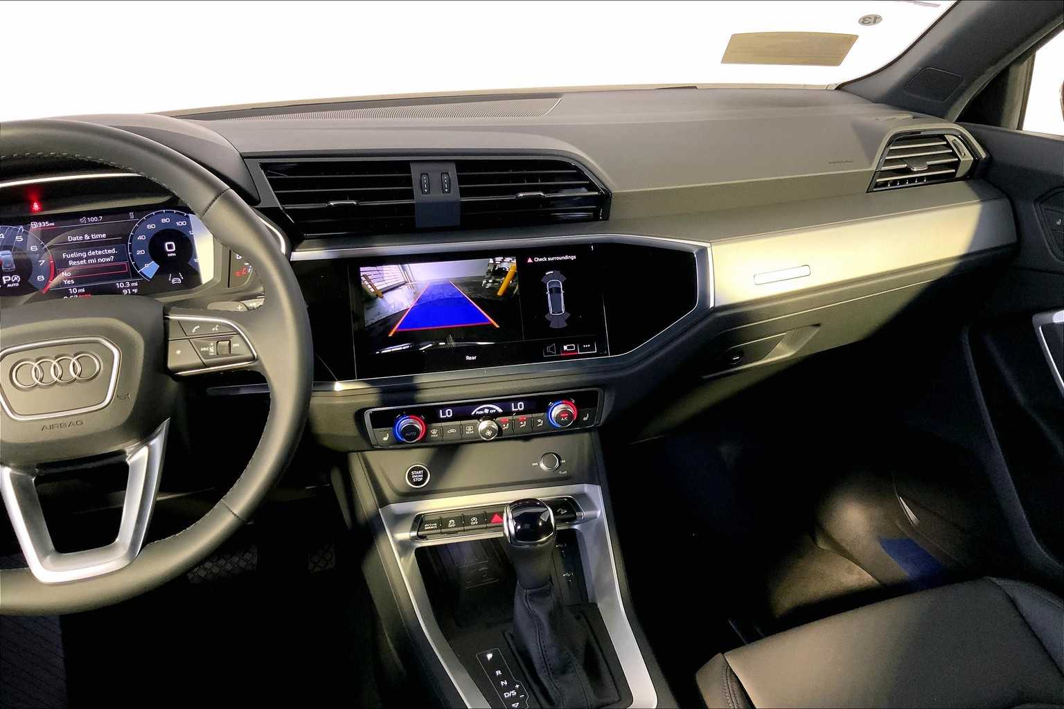 2025 Audi Q3 S Line Premium - Photo 6