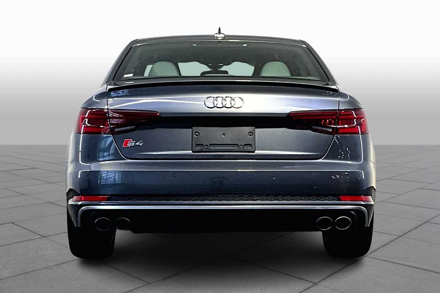 2018 Audi S4 Base Prestige photo 4