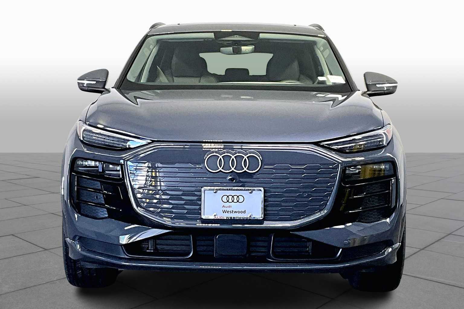 2025 Audi Q6 E-tron Premium Plus photo 3