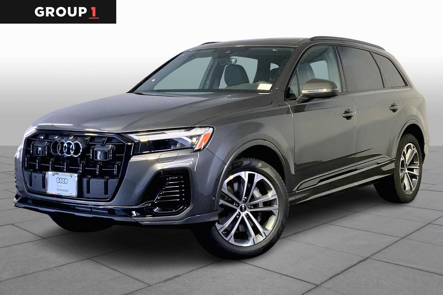 2026 Audi Q7 Premium's photo