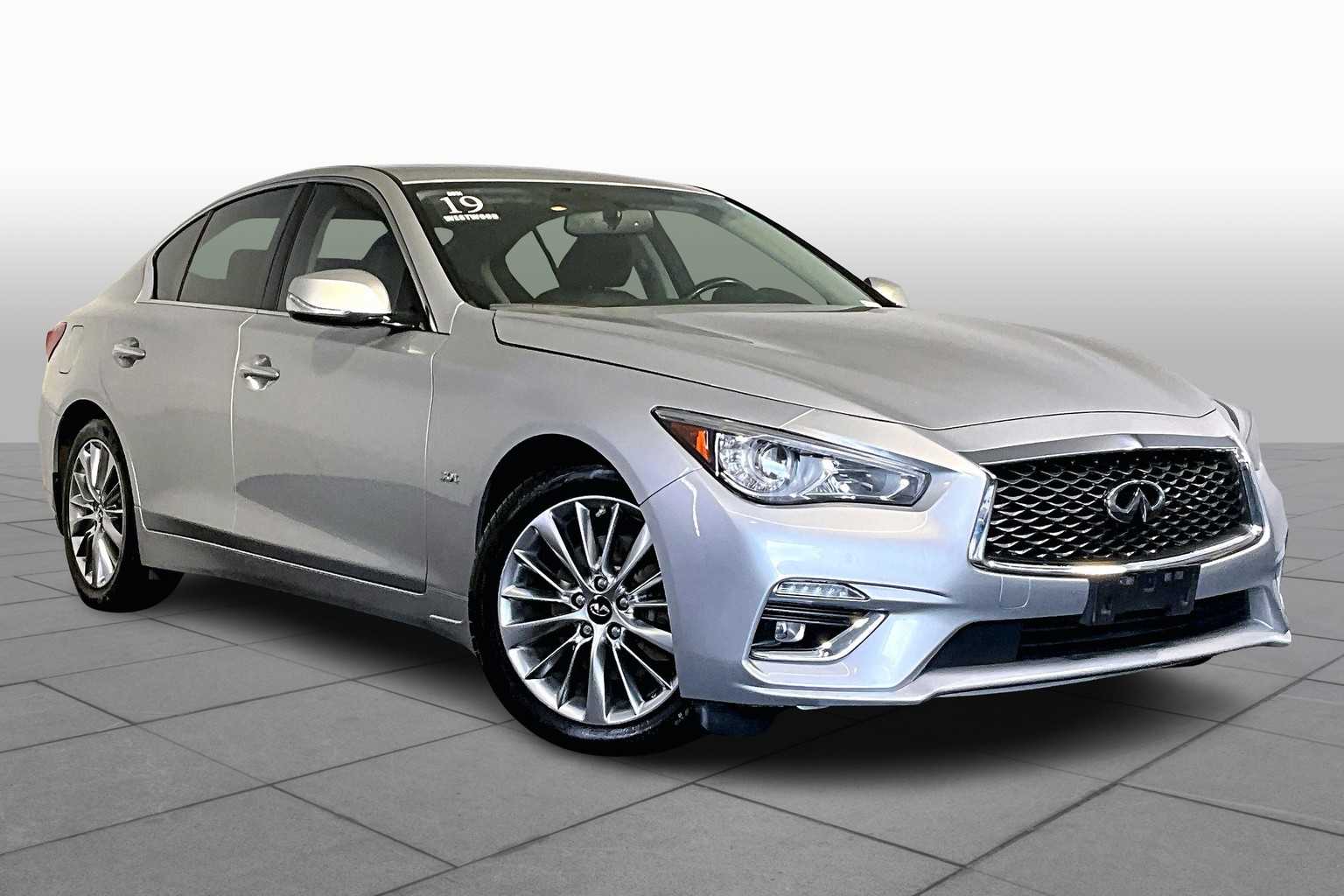 2019 Infiniti Q50 3.0t LUXE photo 2