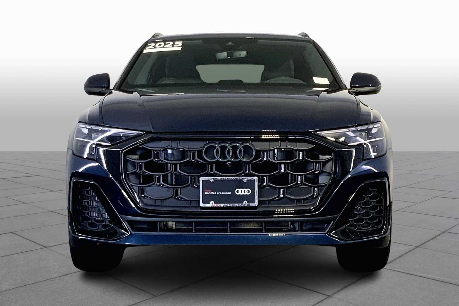 2025 Audi Q8 55 Premium Plus photo 2
