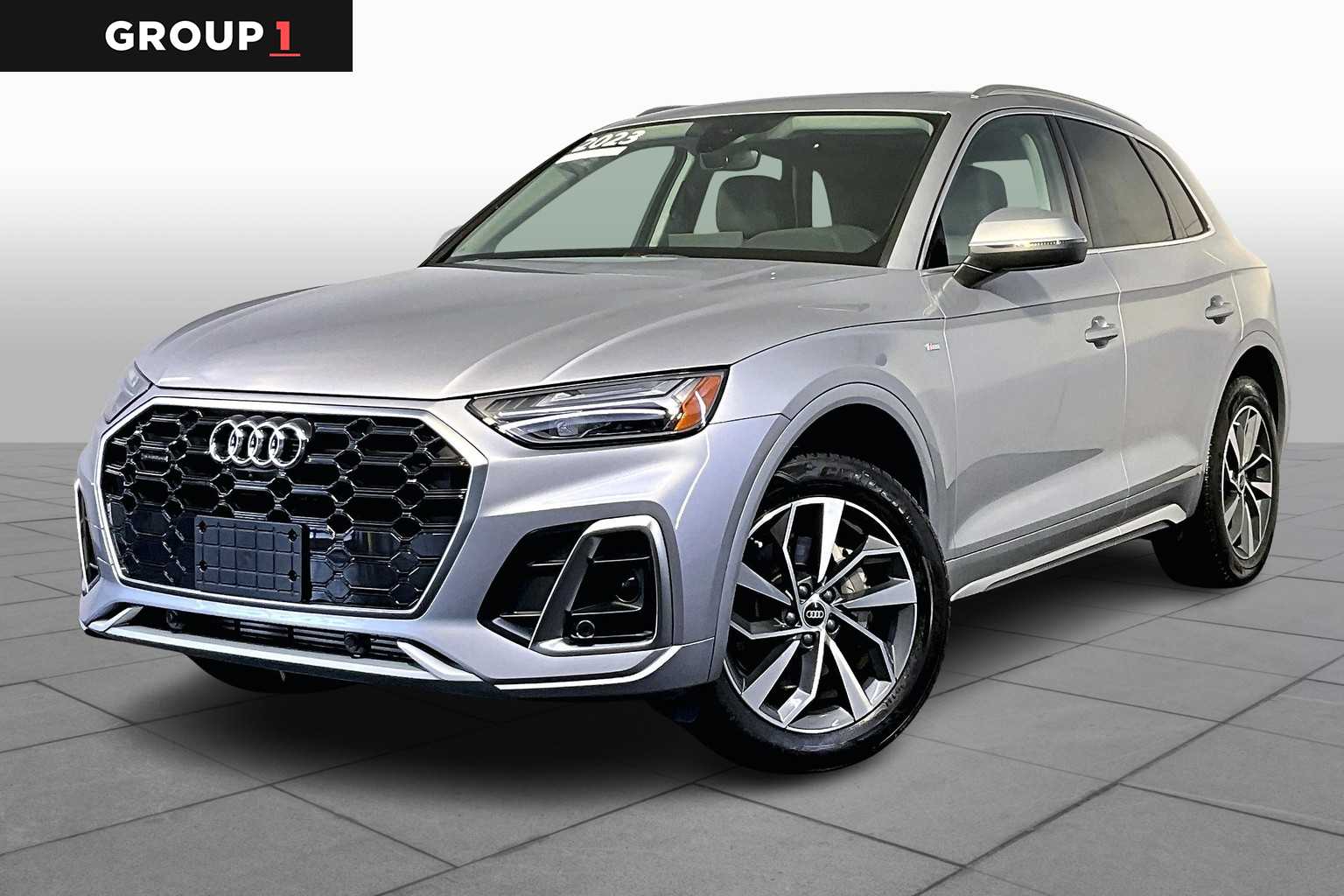 2023 Audi Q5 Premium Plus's photo