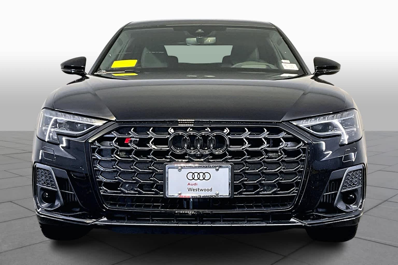 2025 Audi S8 4.0T photo 3