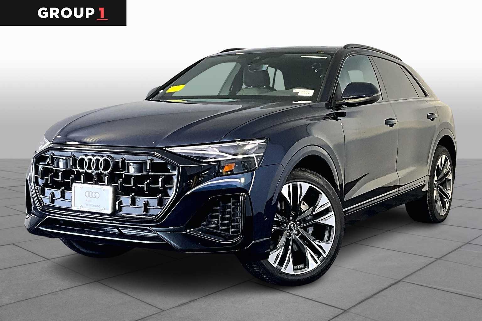 2025 Audi Q8 Premium's photo