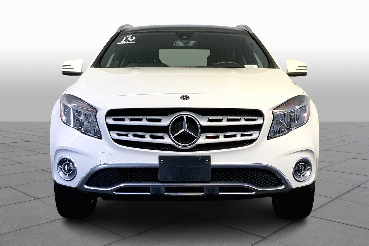 2019 Mercedes Benz GLA 250 4MATIC photo 3