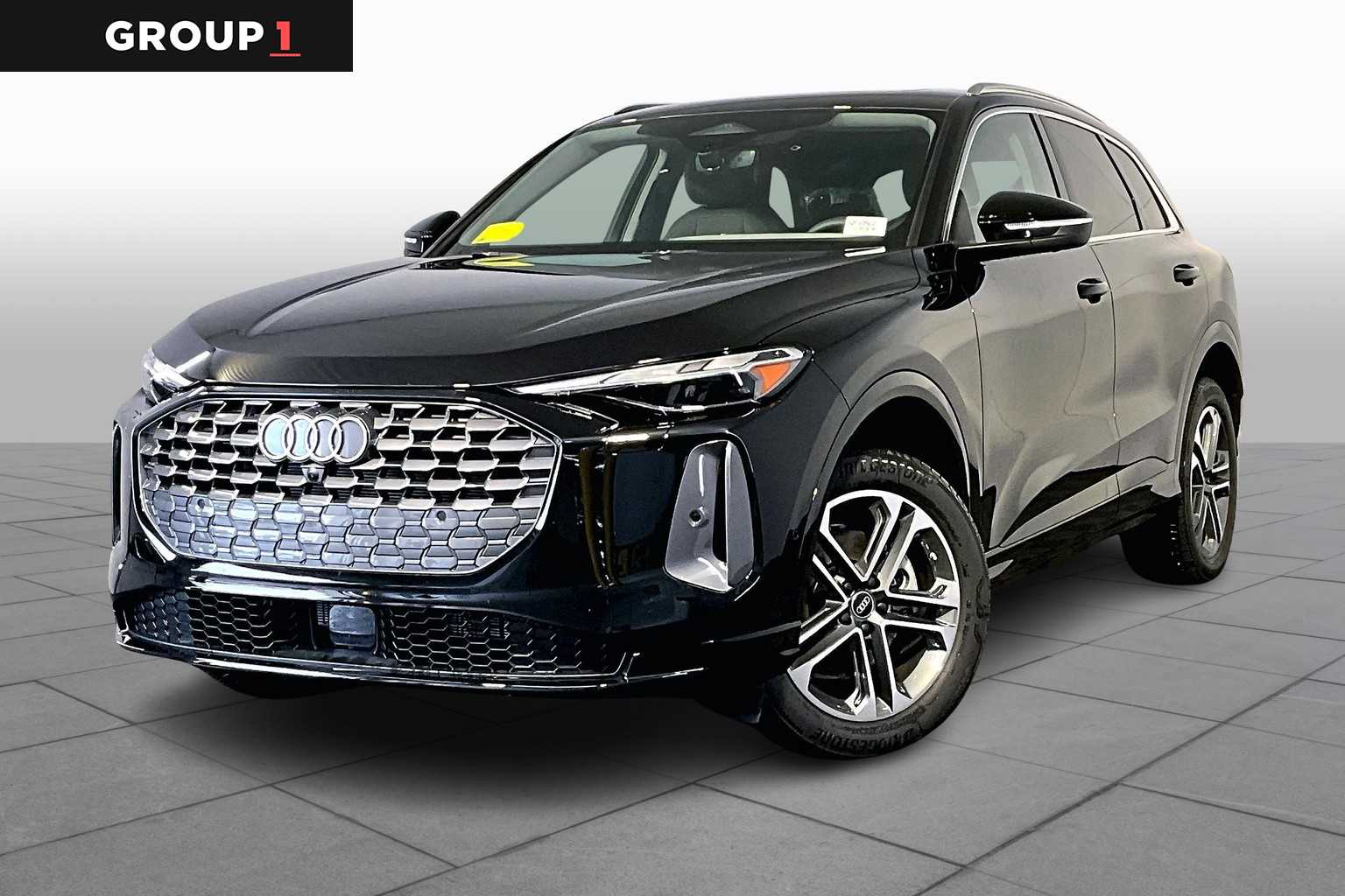 2025 Audi New Q5 Premium's photo