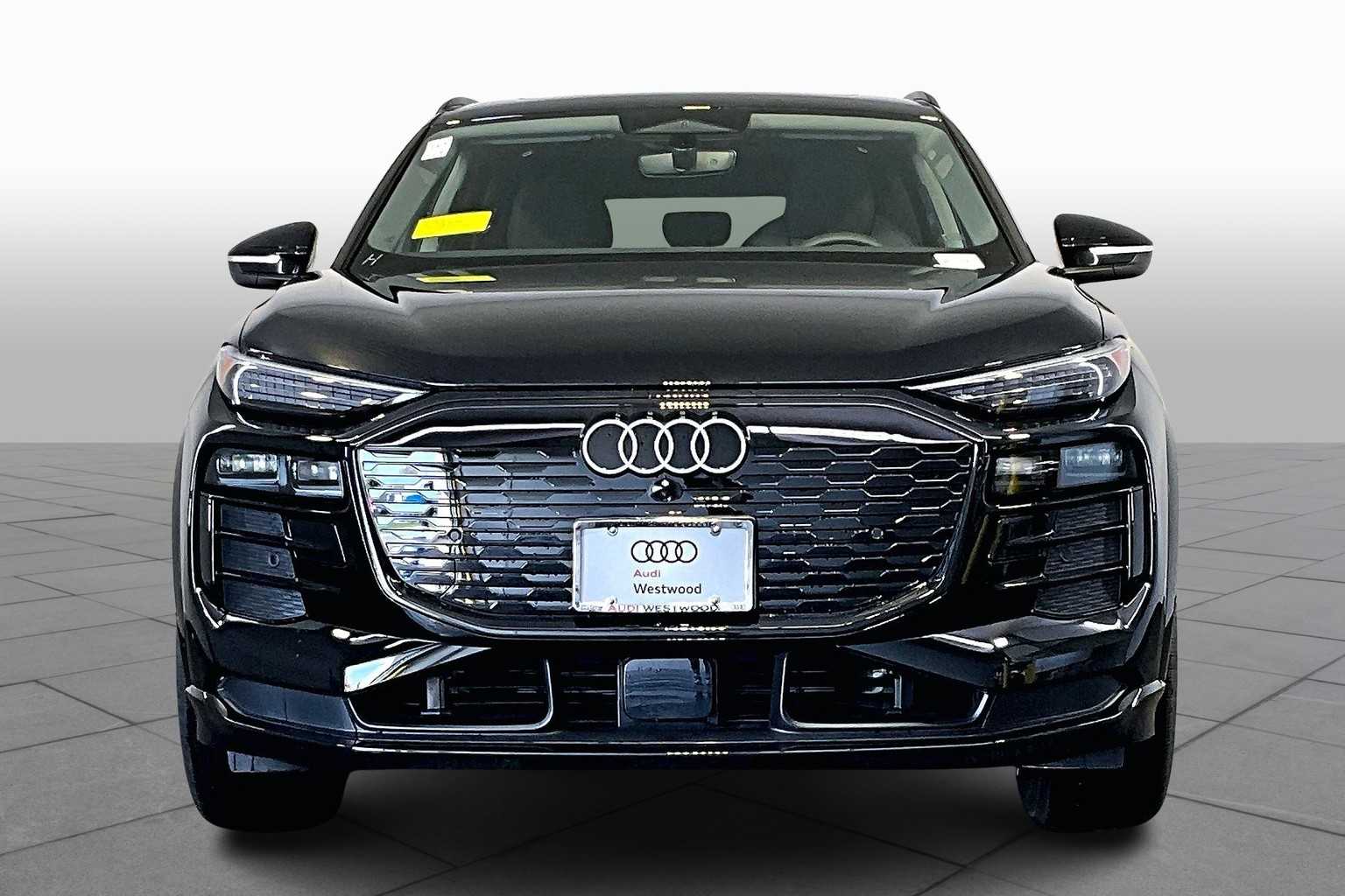2025 Audi Q6 E-tron Prestige photo 3