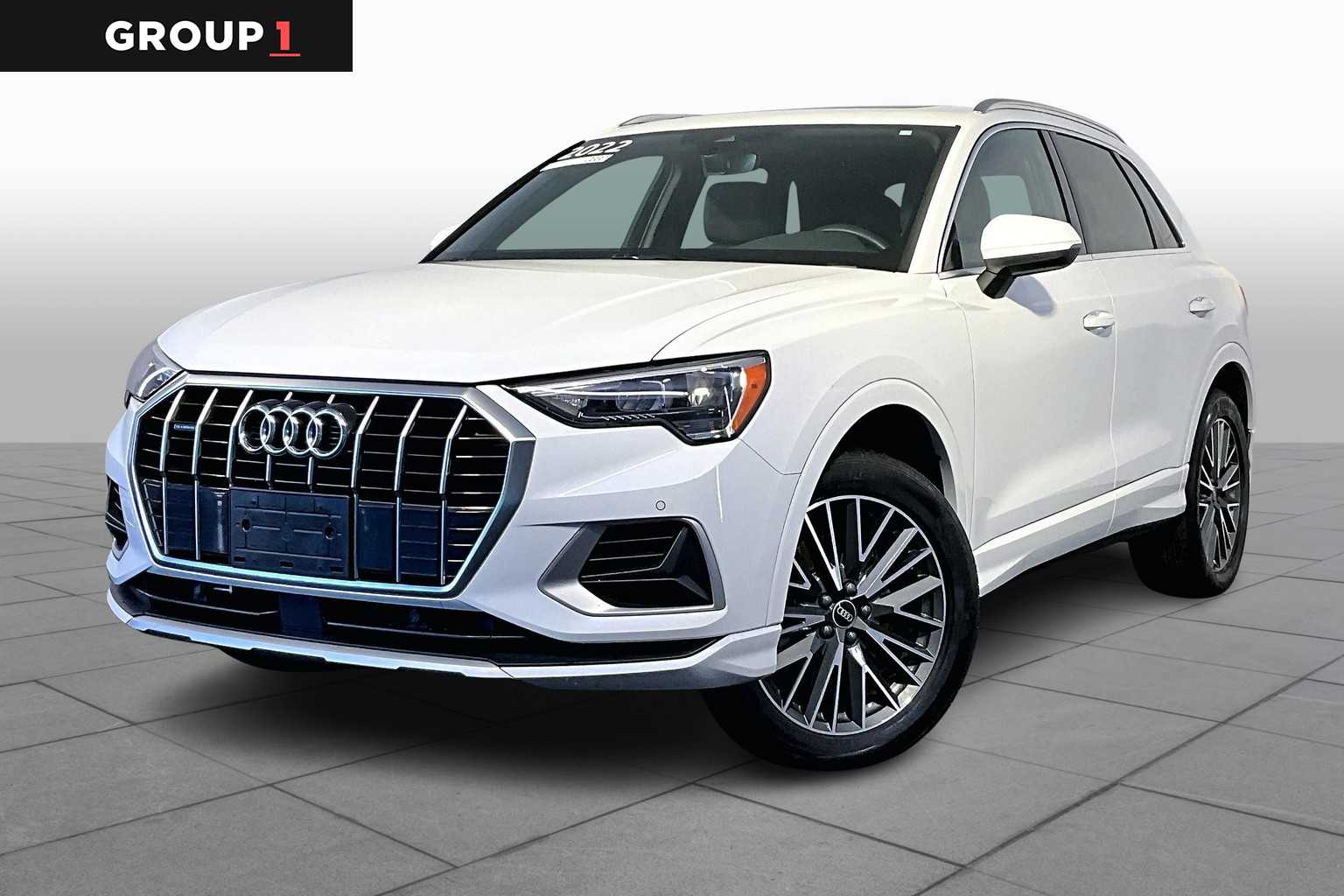 2022 Audi Q3 Premium