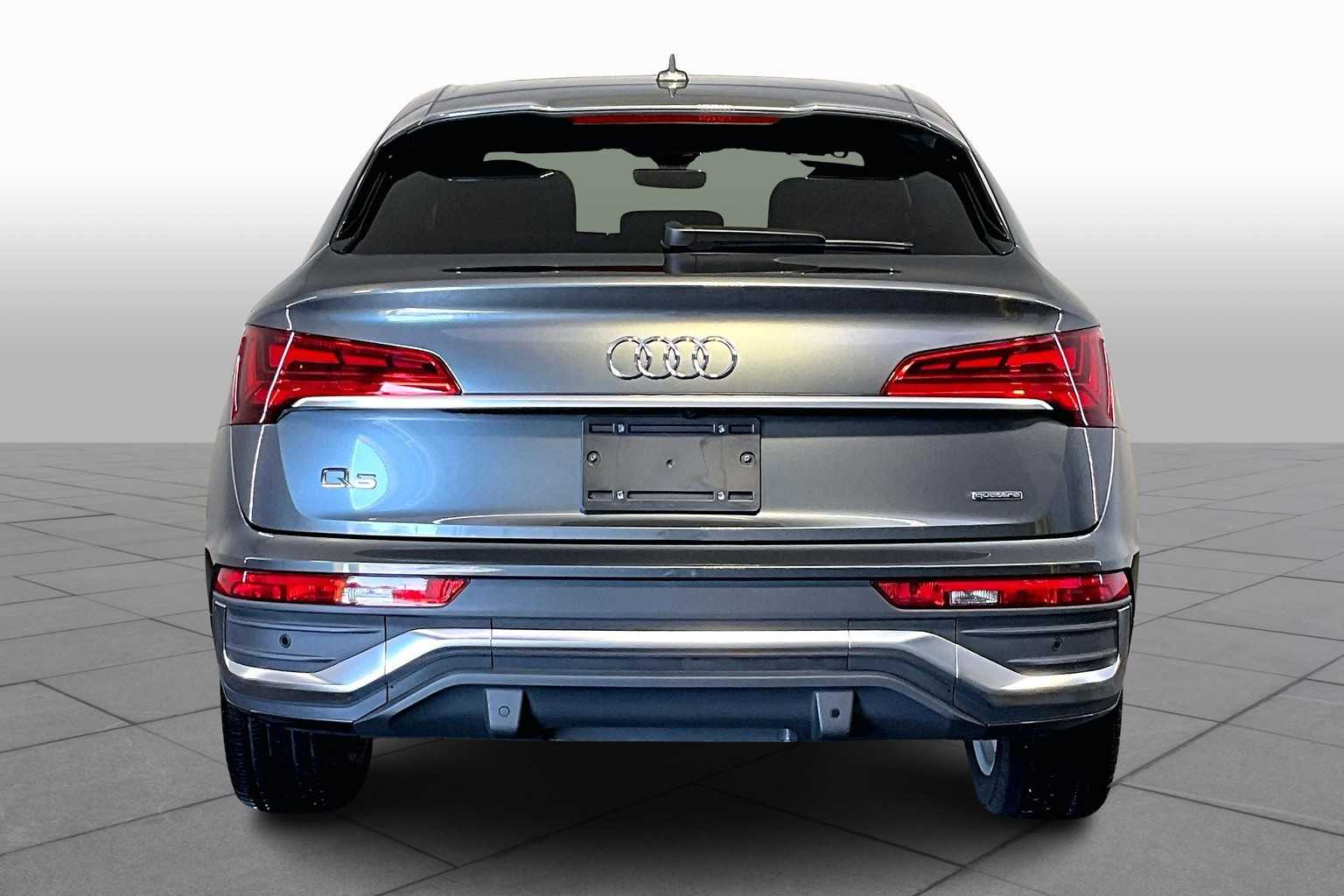 2024 Audi Q5 Sportback 45 S line Premium photo 4