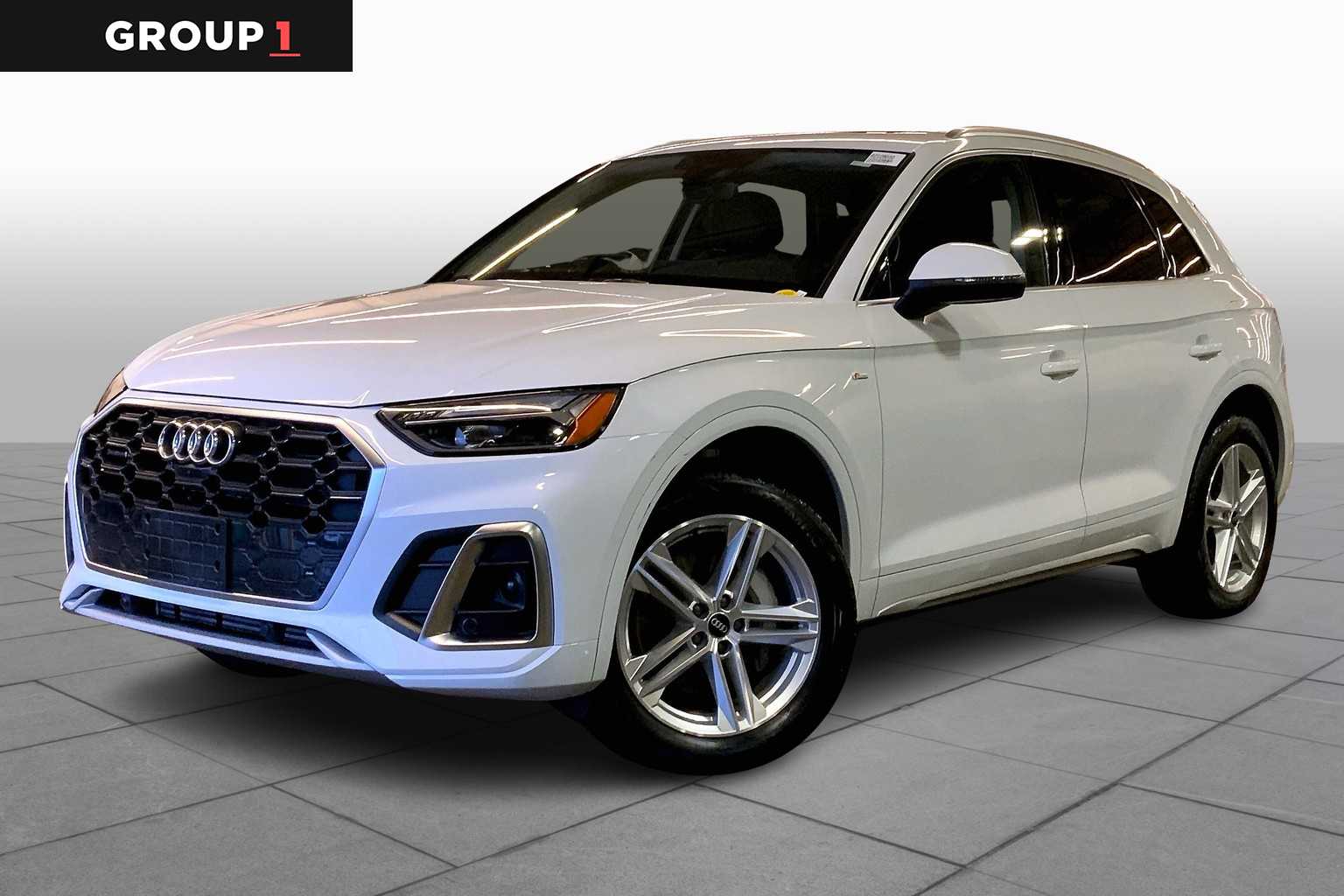 2024 Audi Q5 Premium Plus's photo