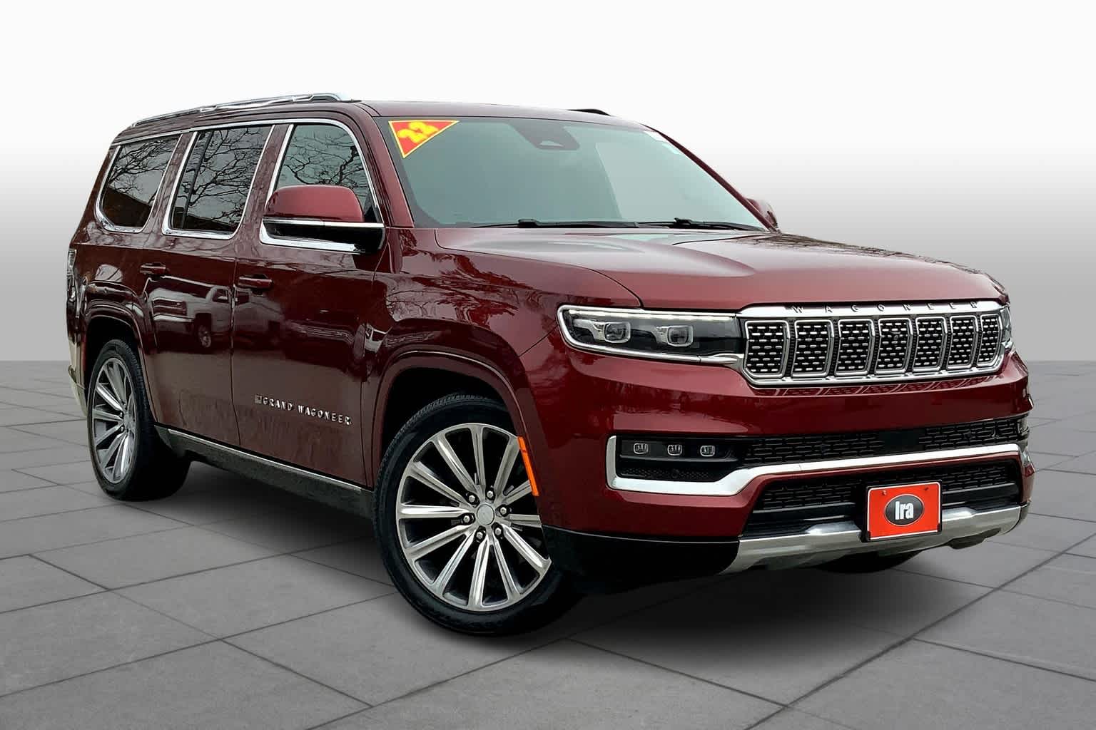 2022 Jeep Grand Wagoneer II photo 2