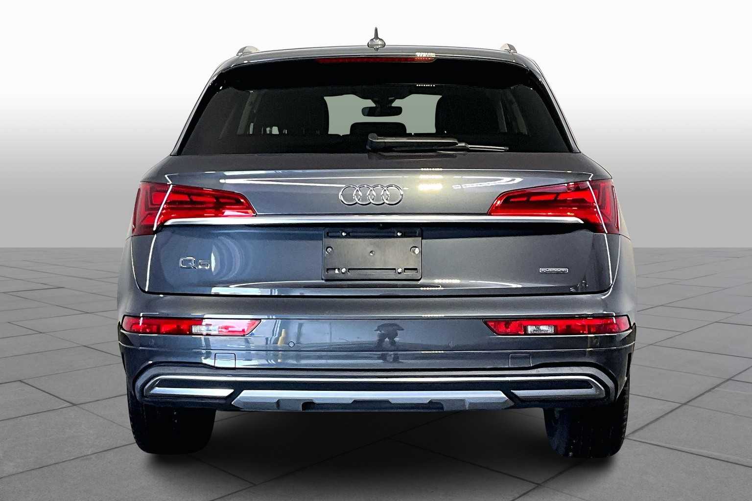 2021 Audi Q5 45 Premium Plus photo 4
