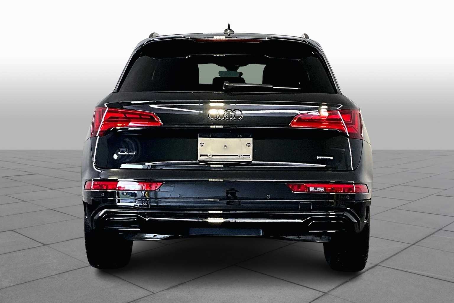 2025 Audi Q5 45 S line Premium Plus photo 4
