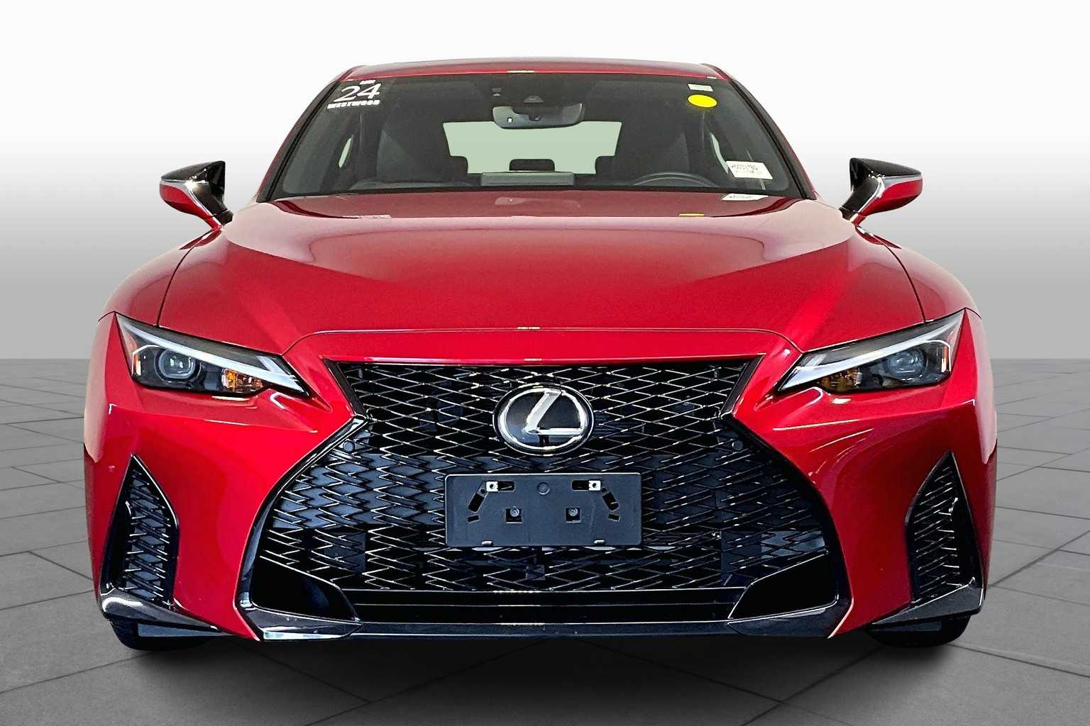 2024 Lexus IS 350 F SPORT photo 3