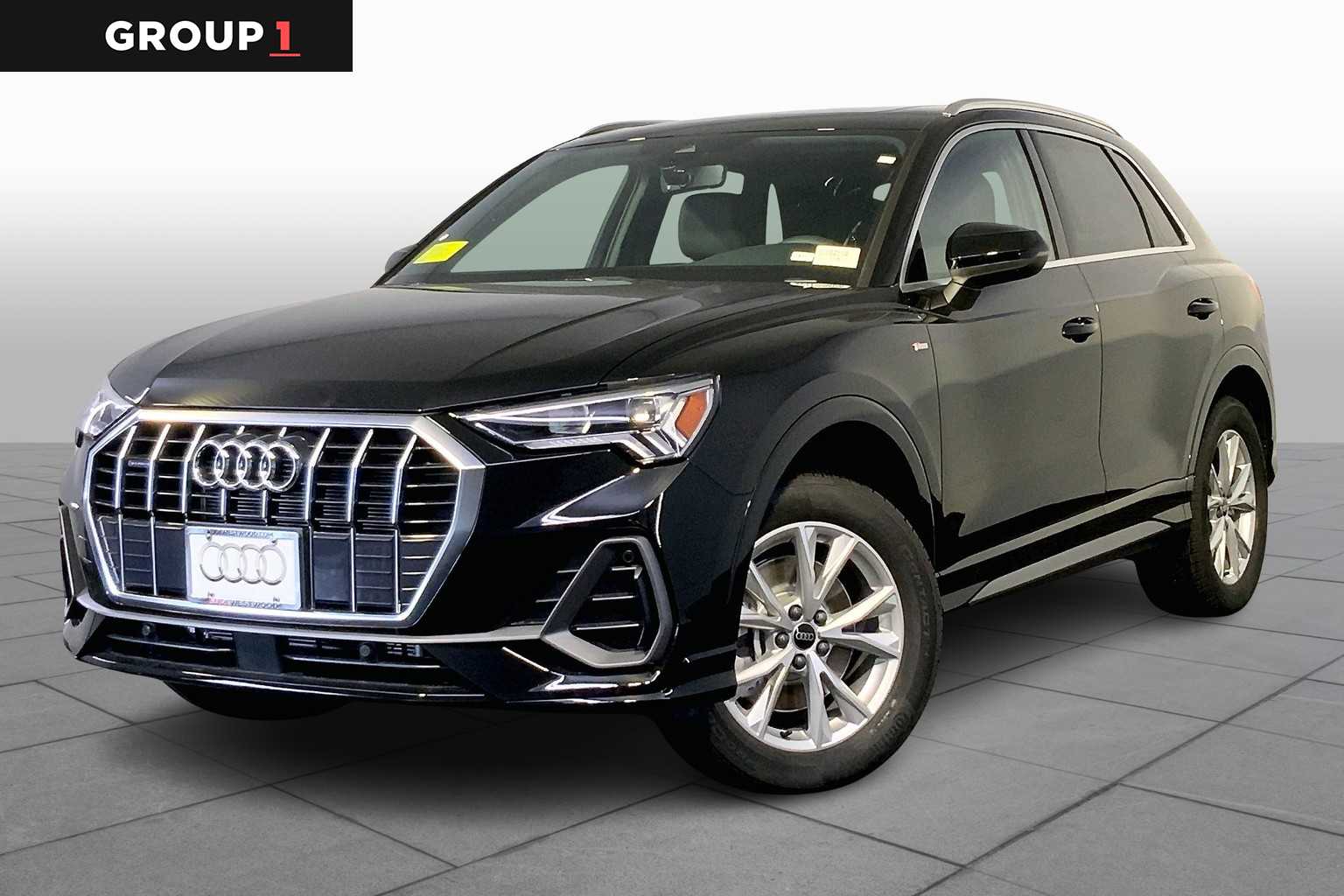 2025 Audi Q3 S Line Premium's photo