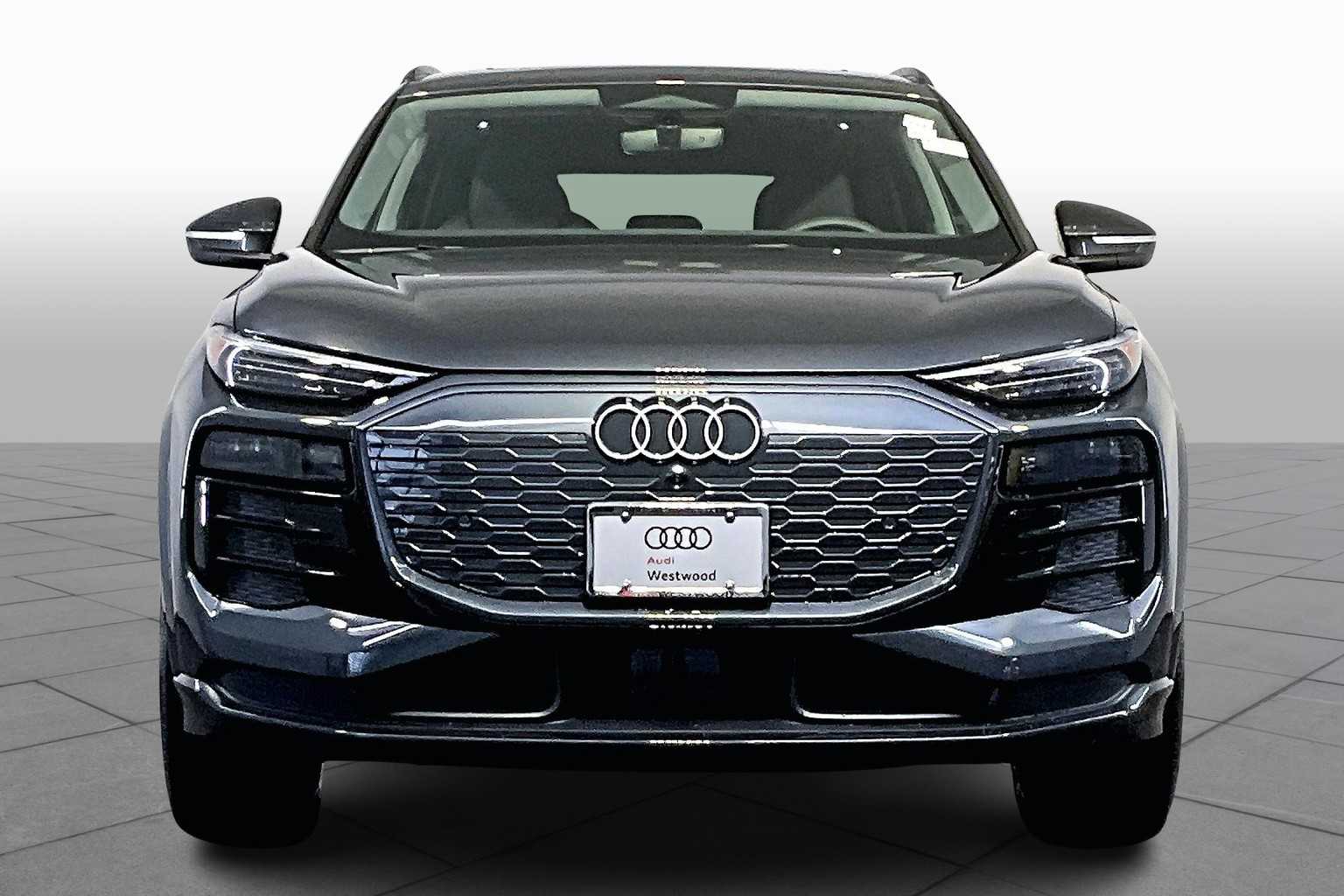2025 Audi Q6 E-tron Premium Plus photo 3