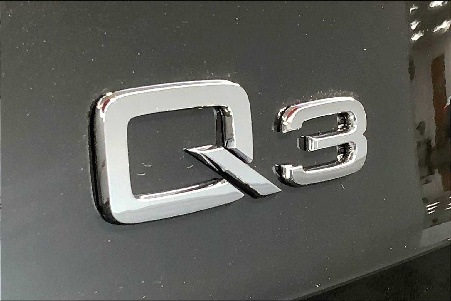 2025 Audi Q3 S Line Premium - Photo 15