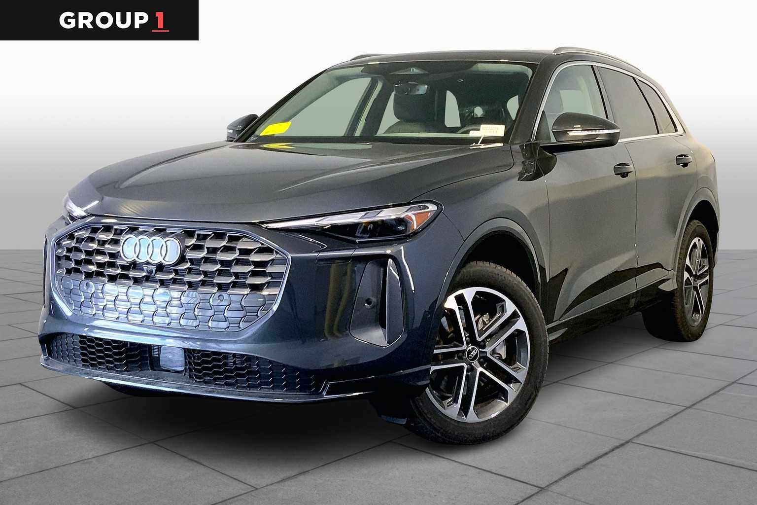 2025 Audi New Q5 Premium's photo