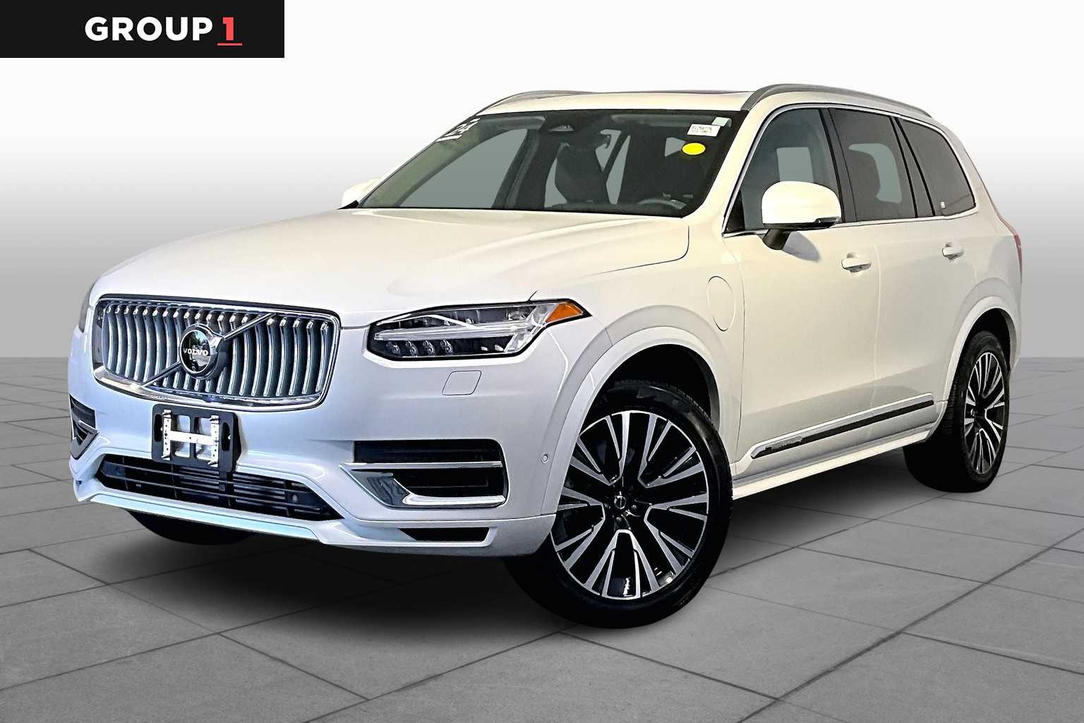 2024 Volvo XC90 Plus's photo