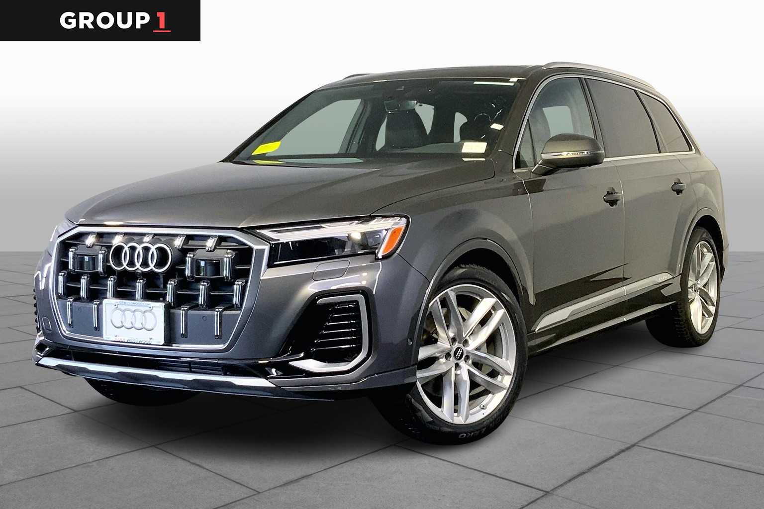 2025 Audi Q7 Premium Plus's photo