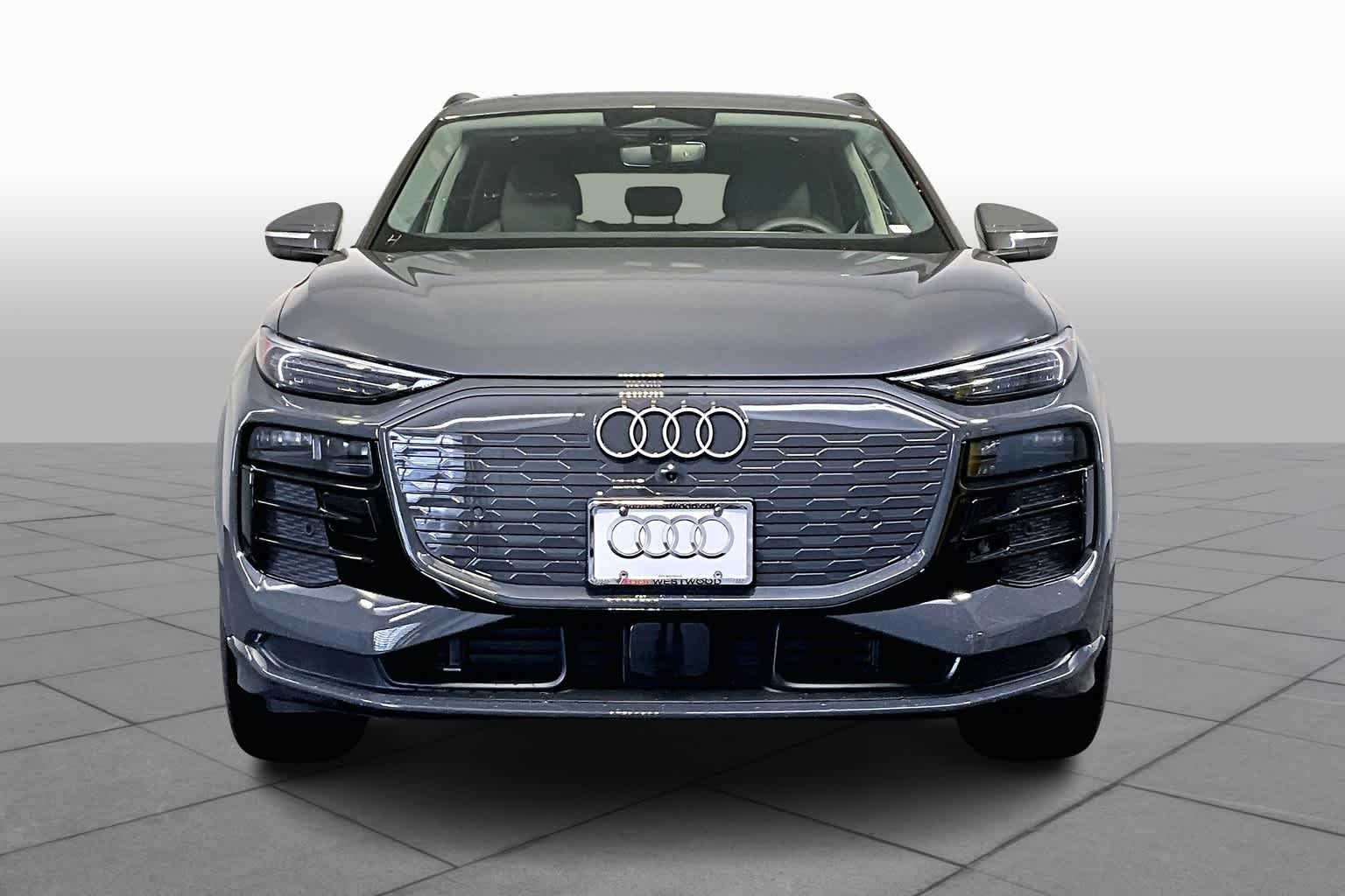 2025 Audi Q6 E-tron Premium Plus photo 3