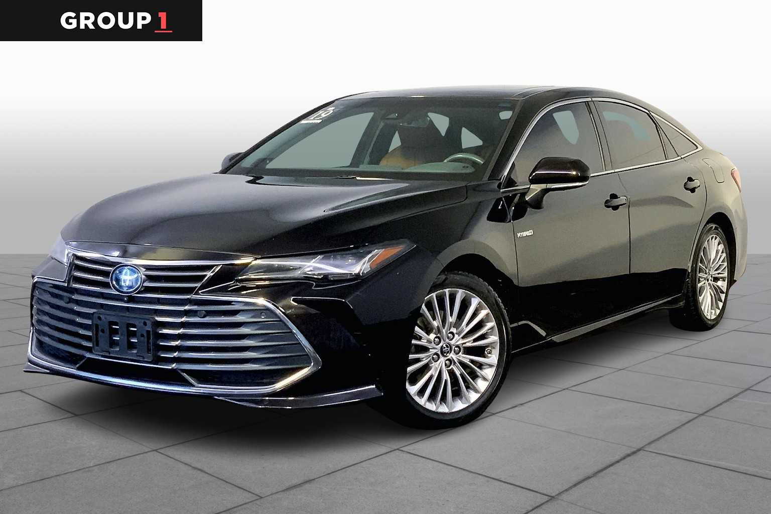 2019 Toyota Avalon Limited's photo