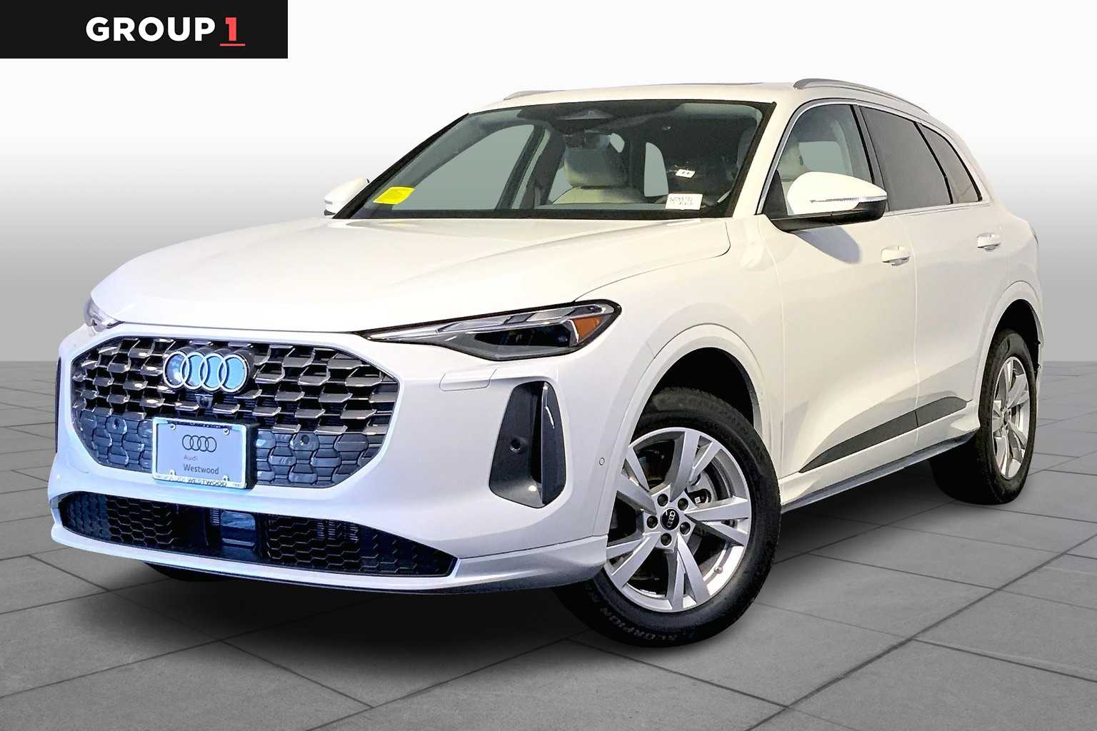 2025 Audi New Q5 Premium's photo