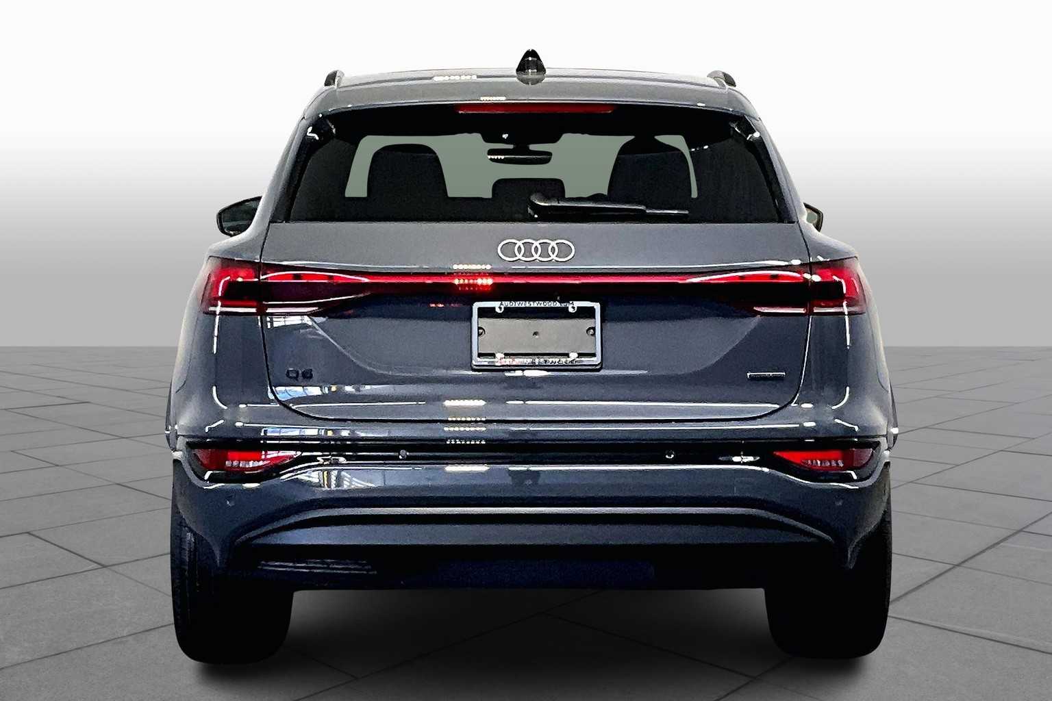 2025 Audi Q6 E-tron Premium Plus photo 4