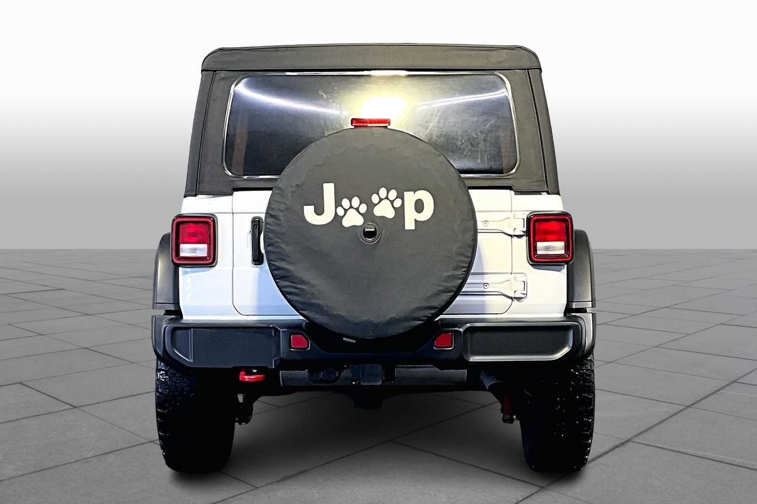 2022 Jeep Wrangler Unlimited Rubicon photo 4