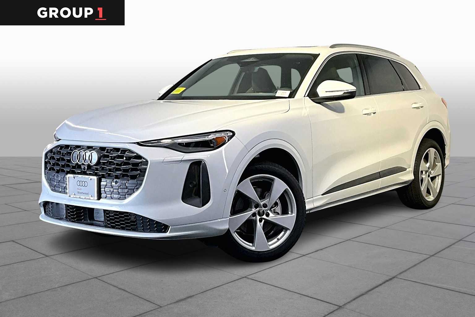 2025 Audi New Q5 Premium Plus's photo