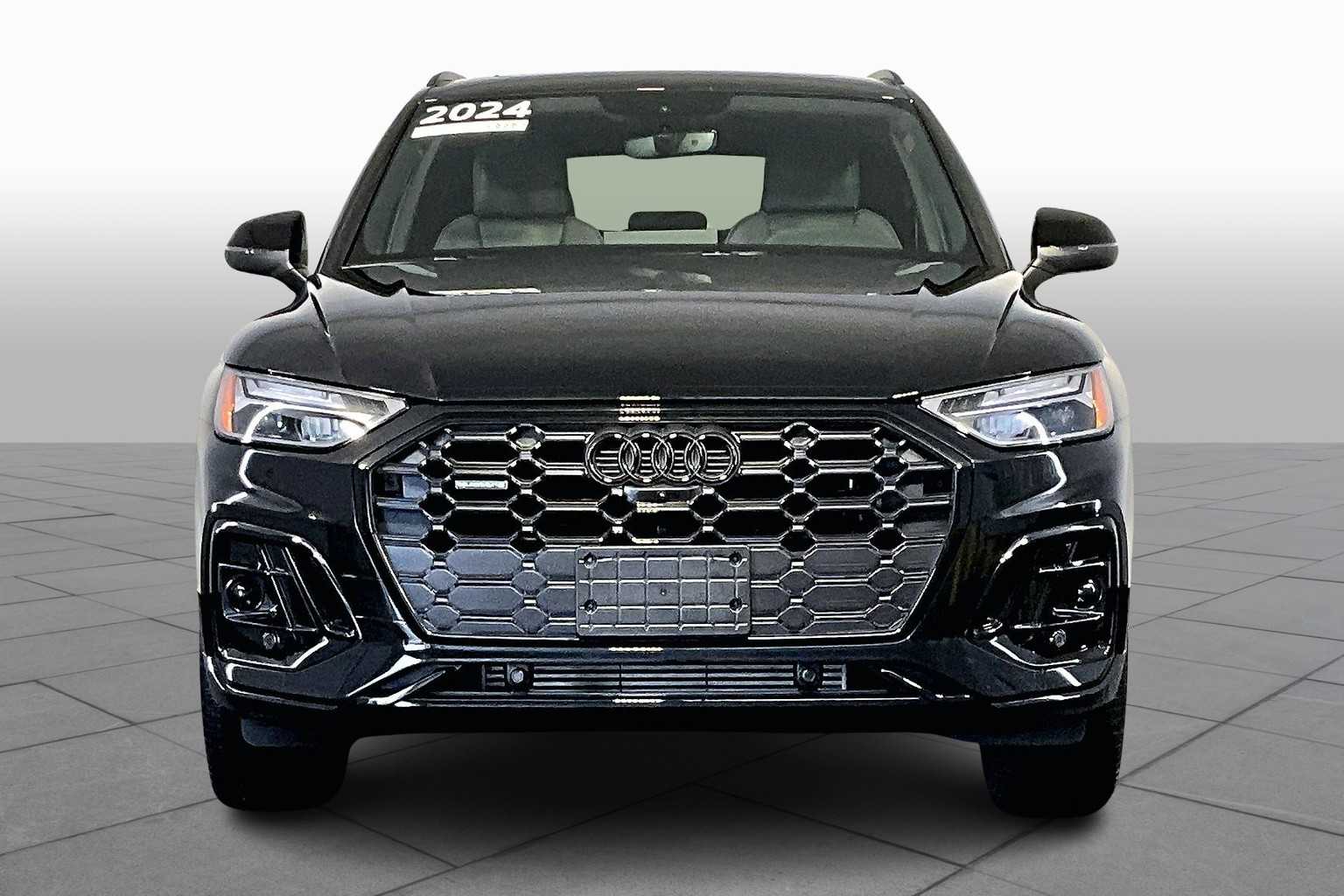 2025 Audi Q5 45 S line Premium Plus photo 3