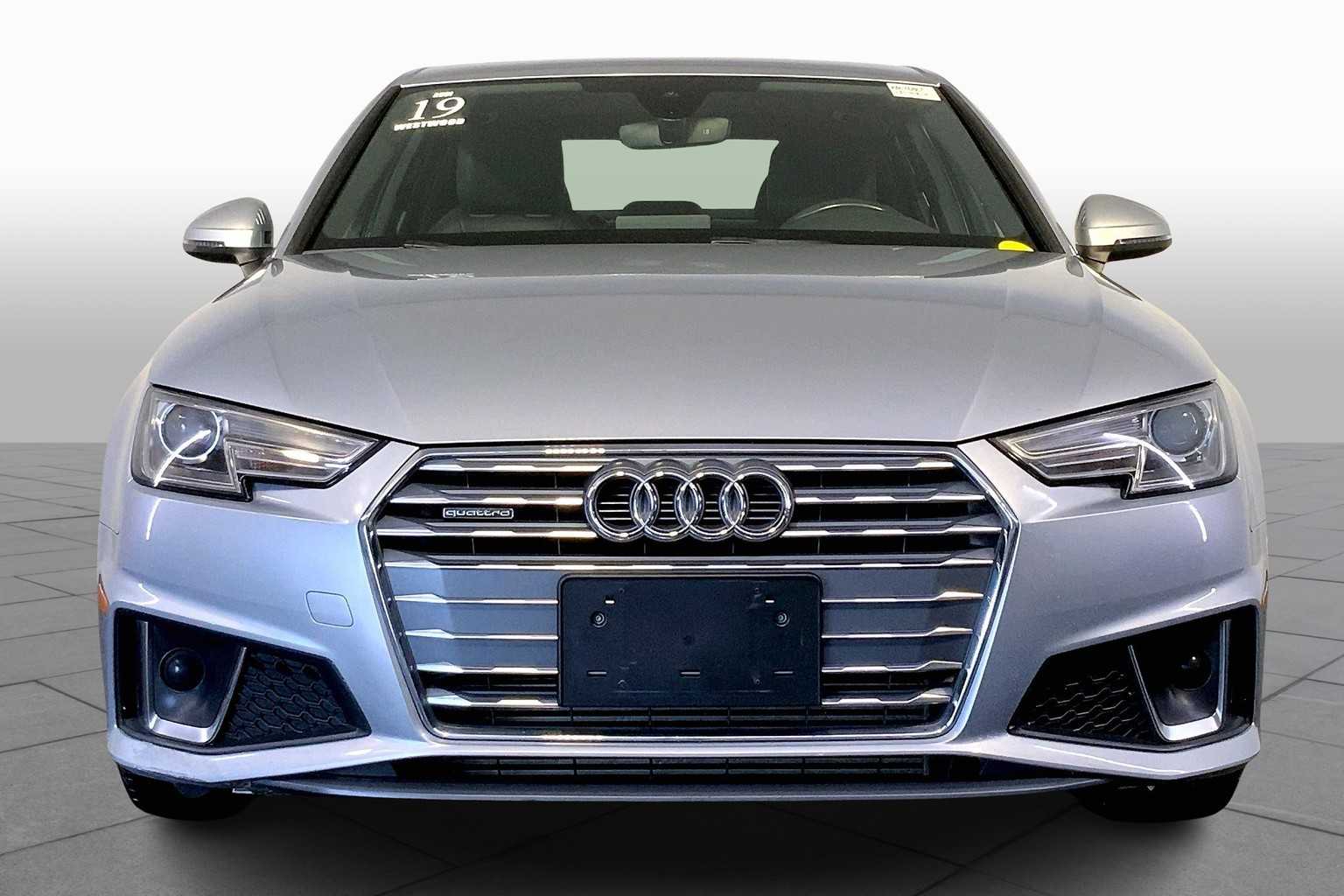 2019 Audi A4 Quattro Premium photo 3