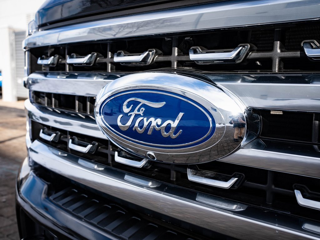 2024 Ford F-250 XL photo 3