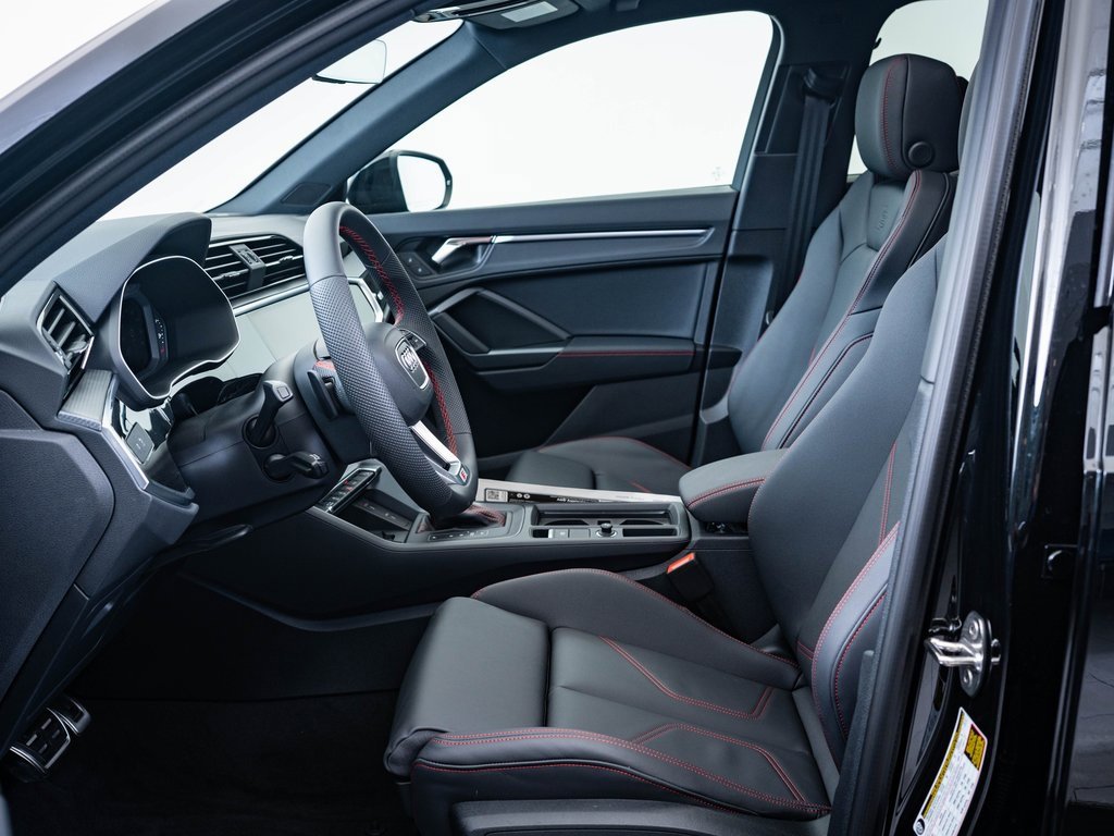 2025 Audi Q3 45 TFSI S line Premium Plus photo 4