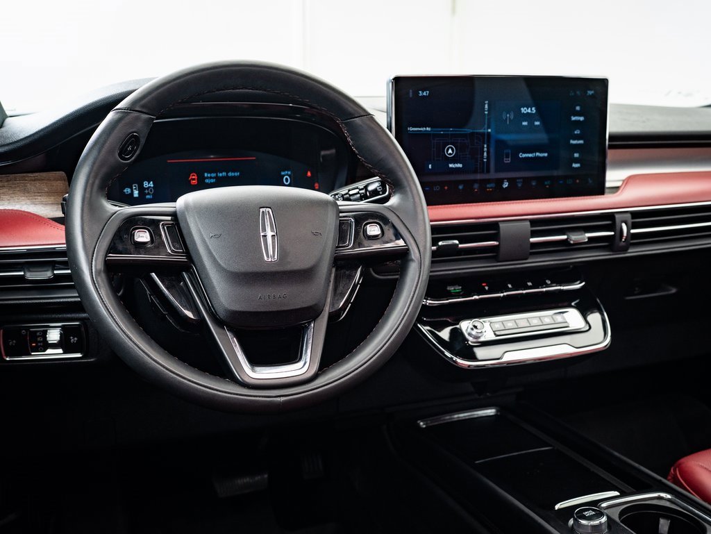 2024 Lincoln Corsair Grand Touring photo 4
