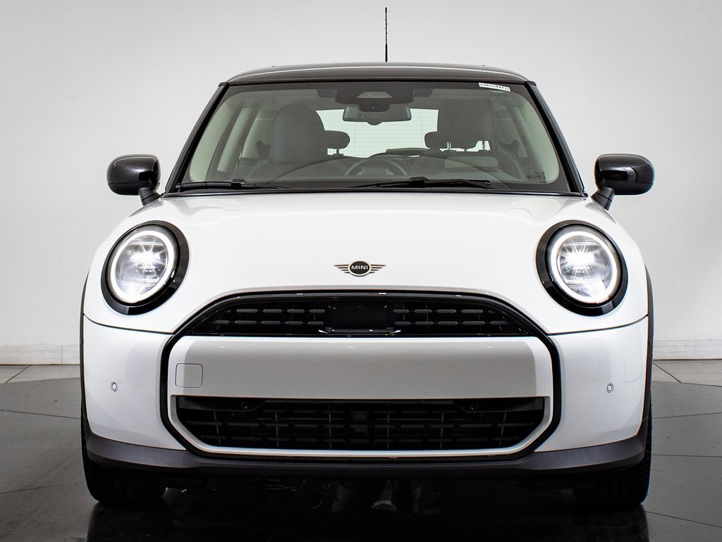 2025 Mini Cooper Signature photo 2