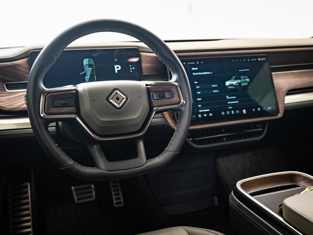 2023 Rivian R1S Adventure photo 4